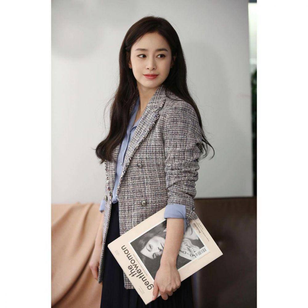 Kim Tae Hee ( instagram.com/storyjcompany/ )