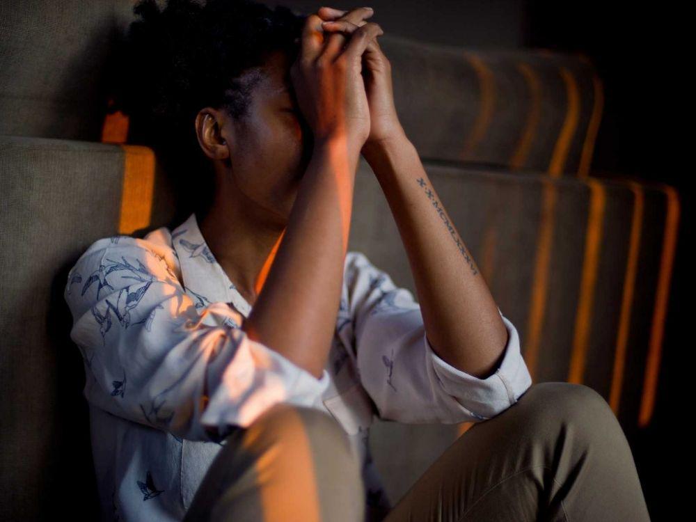7 Cara Ampuh Menangani Gangguan Anxiety, Hindari Alkohol!