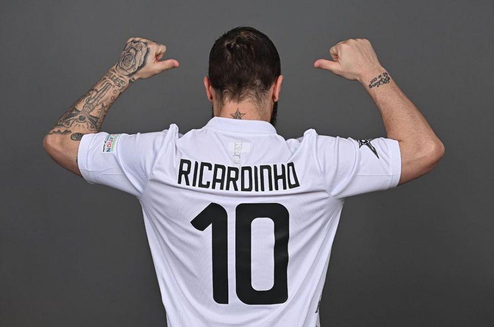 Ide Gila Pendekar United Duetkan Ricardinho dengan Falcao