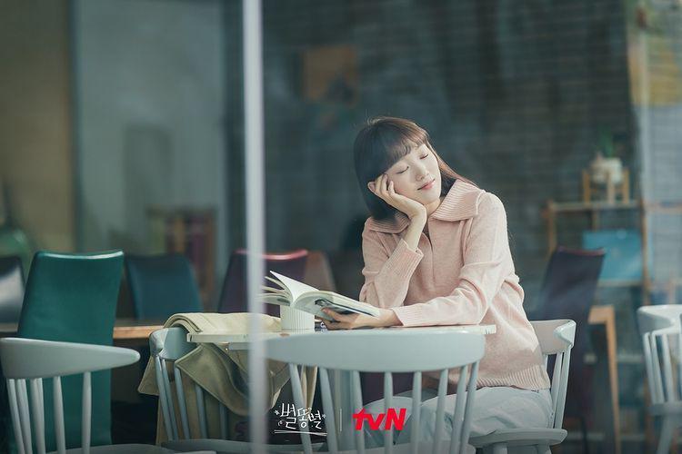5 Desain Interior Office Kekinian di Drama Korea, Keren dan Estetik!