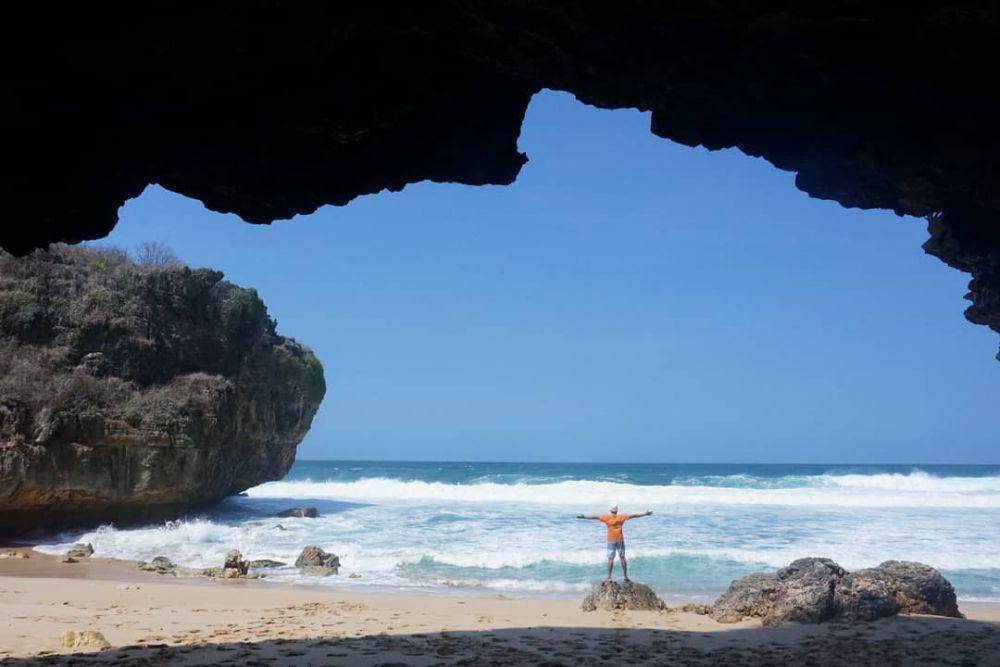 potret Pantai Ngrawah (pexels.com/Iansetyadi)
