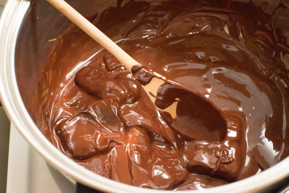 ilustrasi lelehan cokelat (flickr.com/Chiara Coetzee)