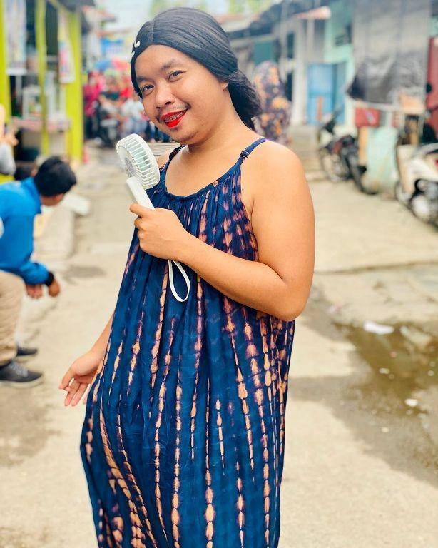 Purwadi alias Rita Warintil (Instagram.com/warintilofficial)