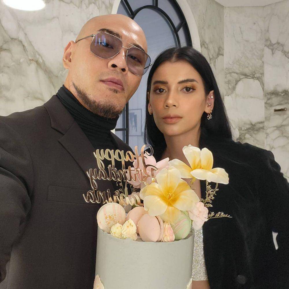 potret Deddy Corbuzier dan Sabrina Chairunnisa (instagram.com/sabrinachairunnisa_)
