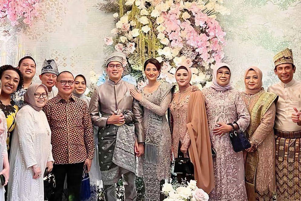 Lamaran Dyah Roro Esti (Instagram.com/mulanjameela)
