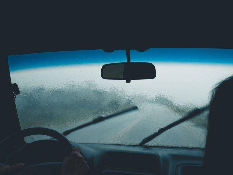wiper mobil (pexels.com/Lucas Pezeta)