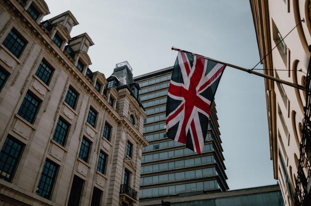 Inggris Jatuhkan Sanksi Global untuk 30 Pejabat yang Melanggar HAM