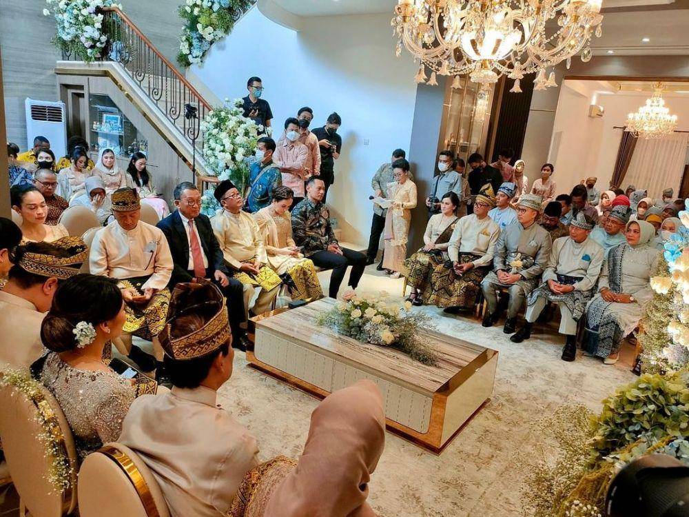 Lamaran Dyah Roro Esti (Instagram.com/satyahanggayudha)