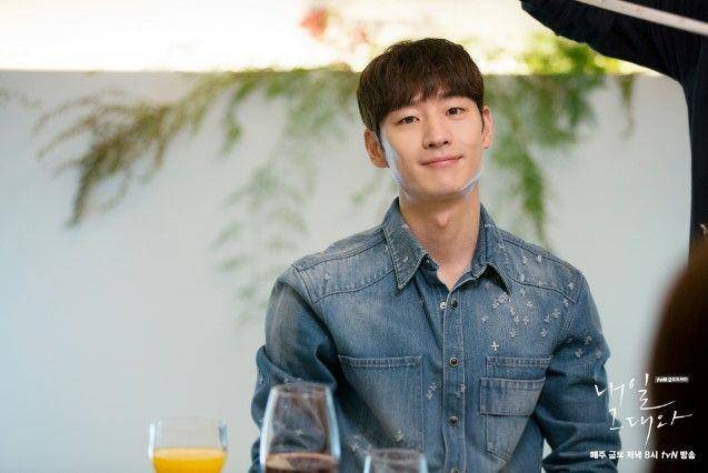 Lee Je Hoon (dok. tvN/Tomorrow With You)