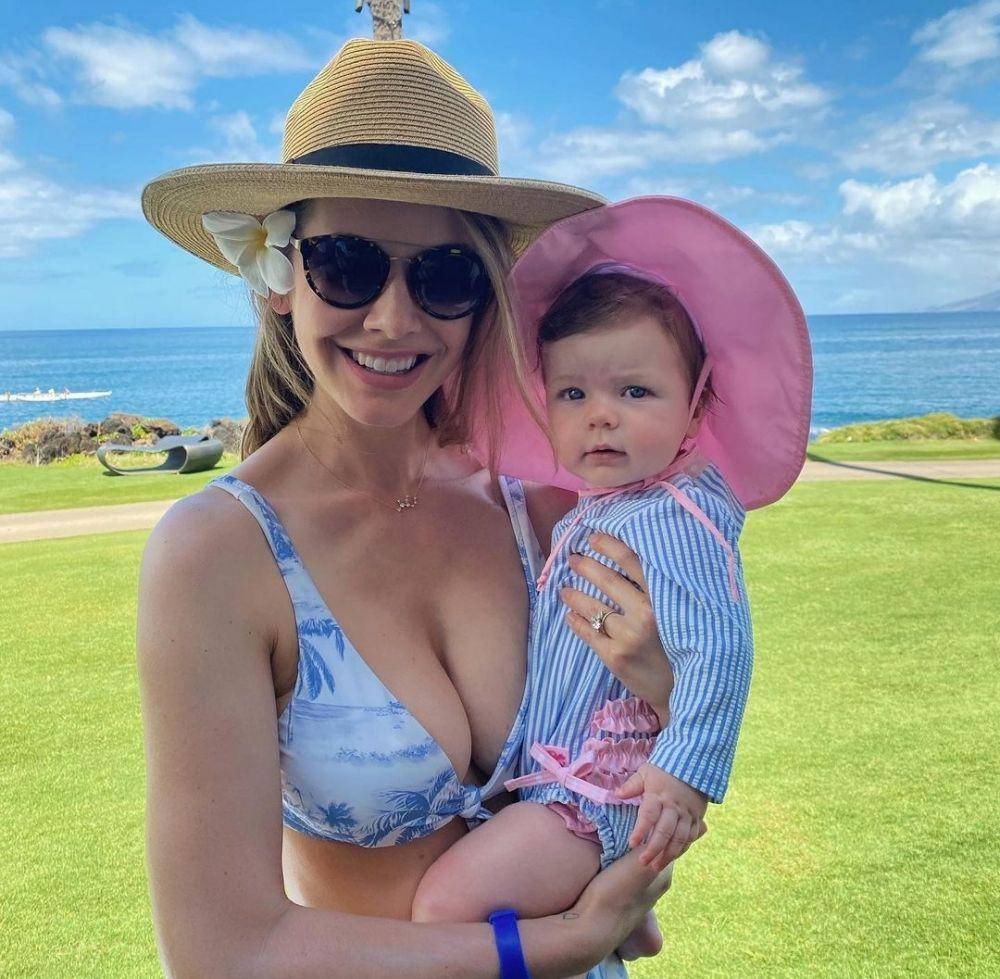 Olivia Jordan bersama anak (instagram.com/theoliviajordan)