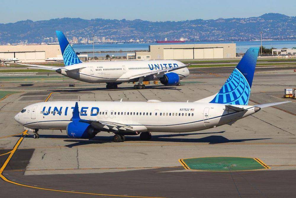 Pesawat maskapai United Airlines saat akan lepas landas. (instagram.com/united)