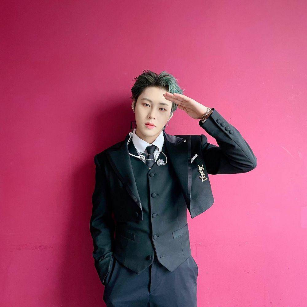 Ha Sung Woon (instagram.com/official.hasungwoon)