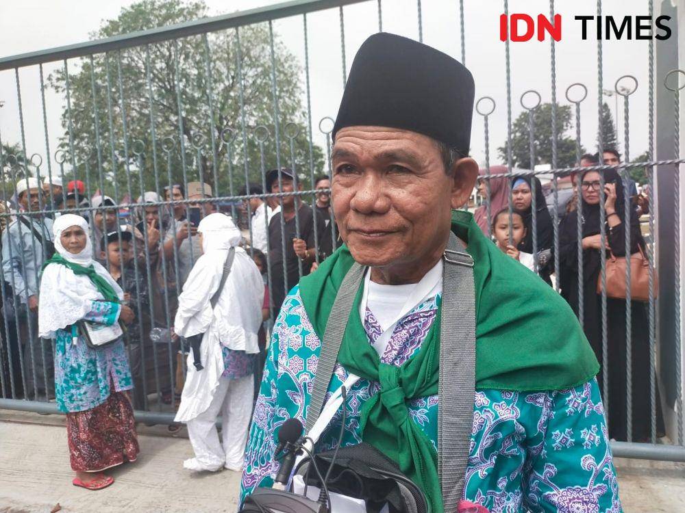 Sarbini, salah satu jemaah haji Indonesia asal Banten (IDN Times/Ilman Nafi'an)