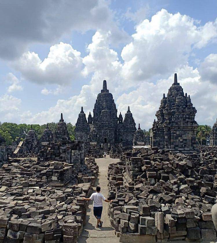 Candi Sewu (instagram.com/mrdoood1)