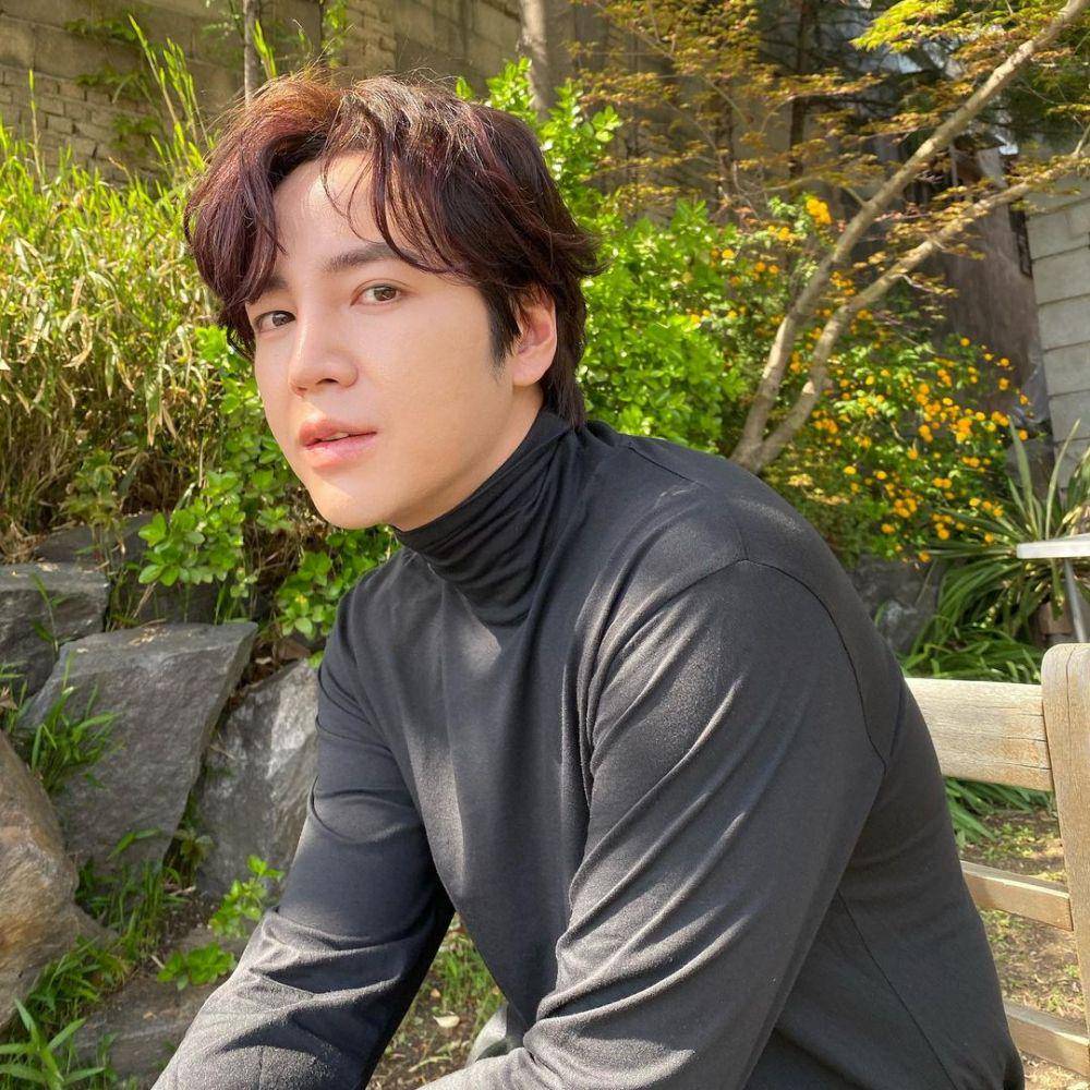 Jang Geun Suk ( instagram.com/_asia_prince_jks/ )