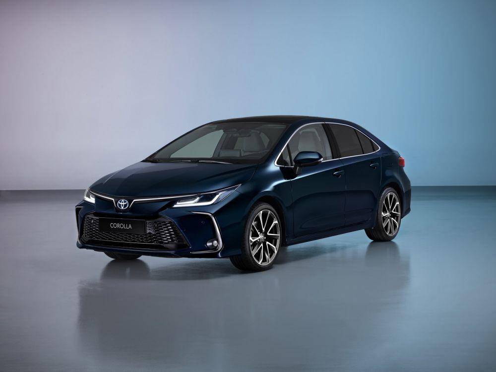 Desain Toyota Corolla Altis Hybrid 2023 banyak update (Carscoops)