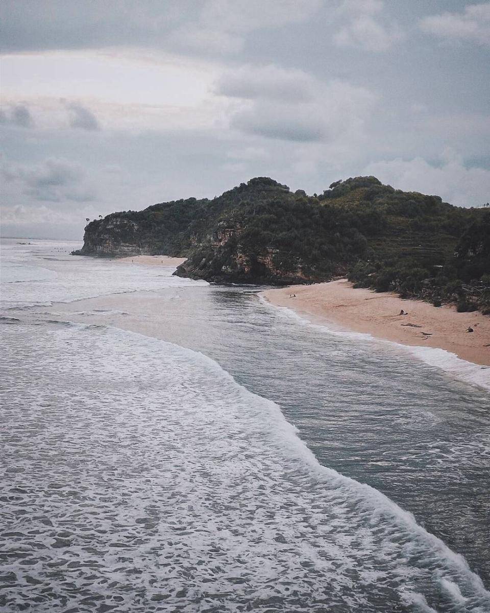 Pantai Sepanjang (instagram.com/_alvnd__)