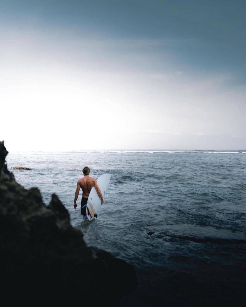 Pantai Bingin (instagram.com/nikguehrs)