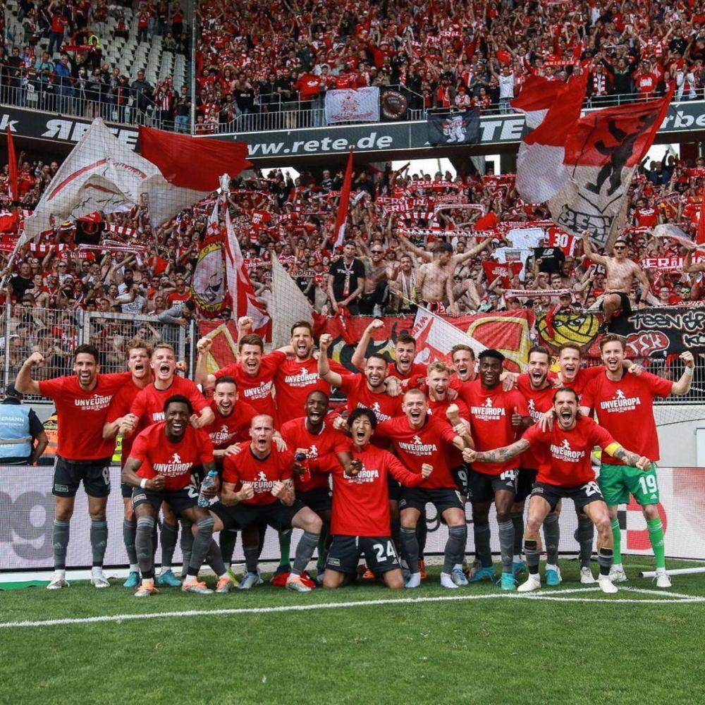 Union Berlin menempati posisi ke-5 Bundesliga 2021/2022 yang menjadi catatan terbaik klub di liga. (instagram.com/1.fcunion)