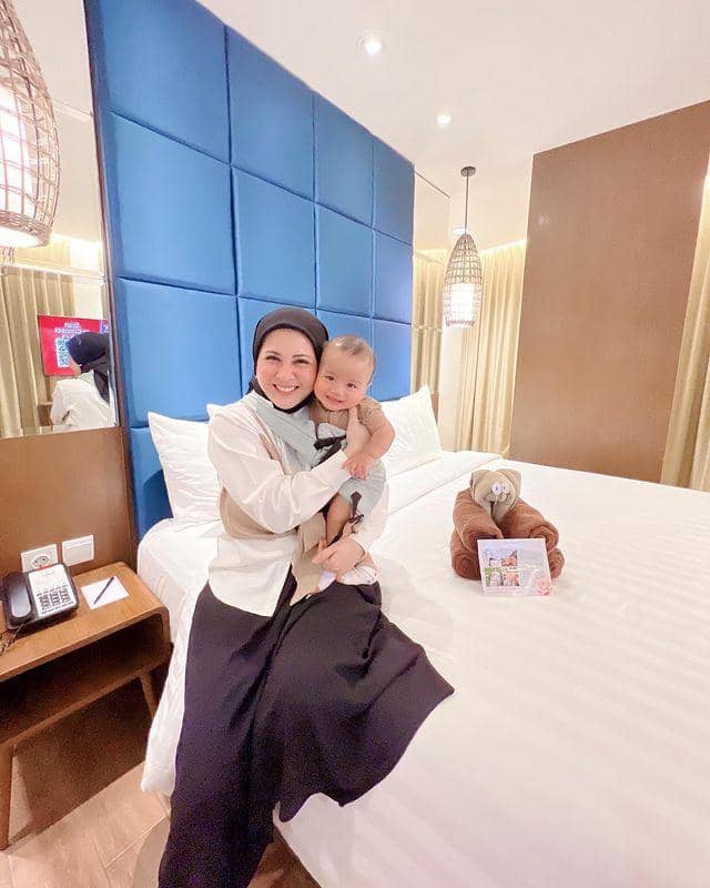 Kesha Ratuliu dan Qwenzy (instagram.com/kesharatuliu05)