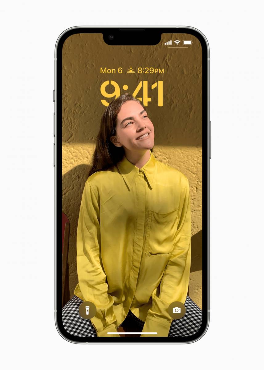kustomisasi lock screen cerdas iOS 16 (Dokumentasi Apple)