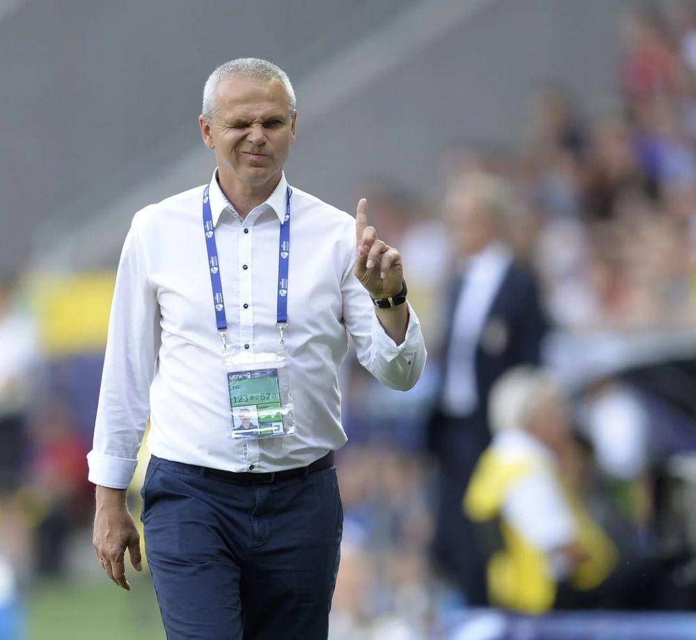 Pelatih Kuwait, Vitezslav Lavicka, mewaspadai kecepatan pemain Timnas Indonesia. (kuwaitdaily.co)