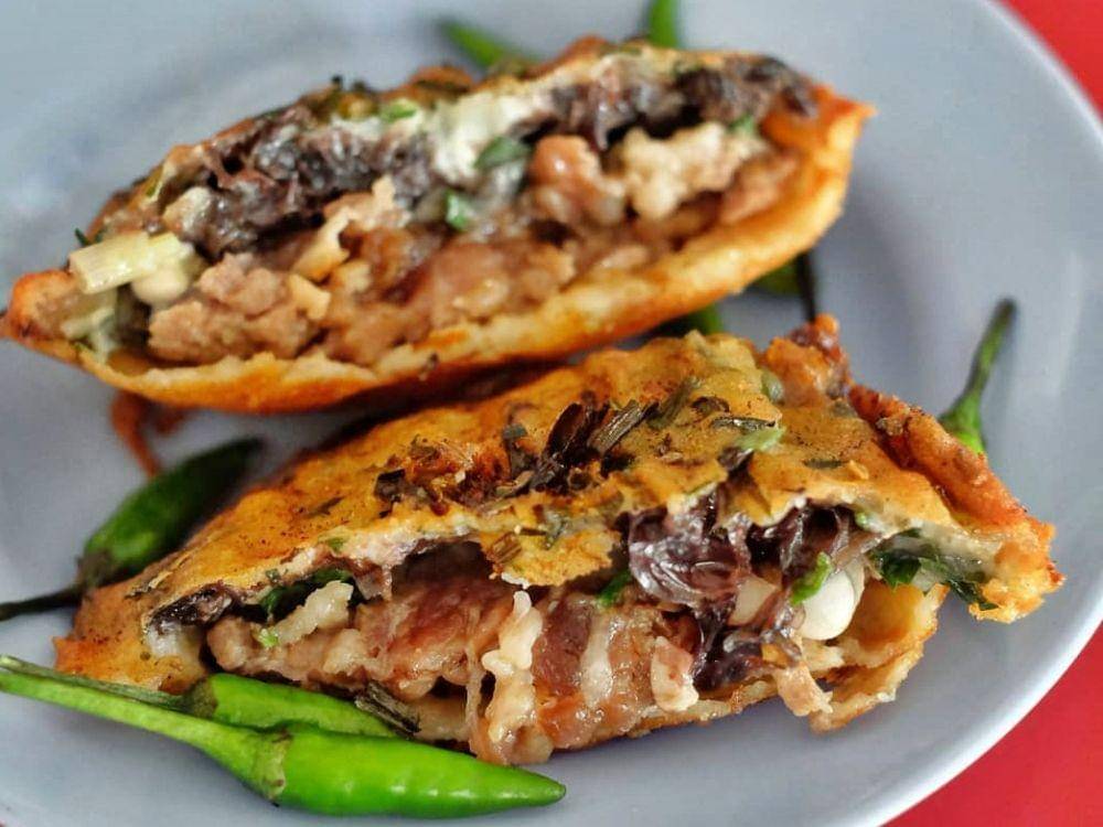 Ote-ote isi daging sapi (instagram.com/enog_foodphotography)