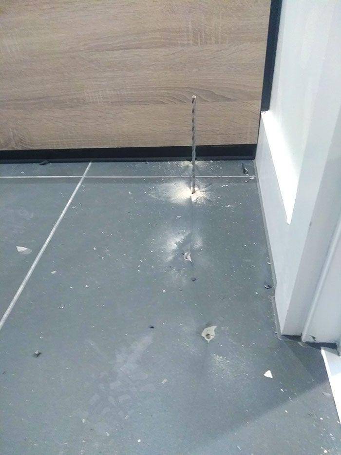renovasi rumah ambyar (reddit.com/p4r4v4n)