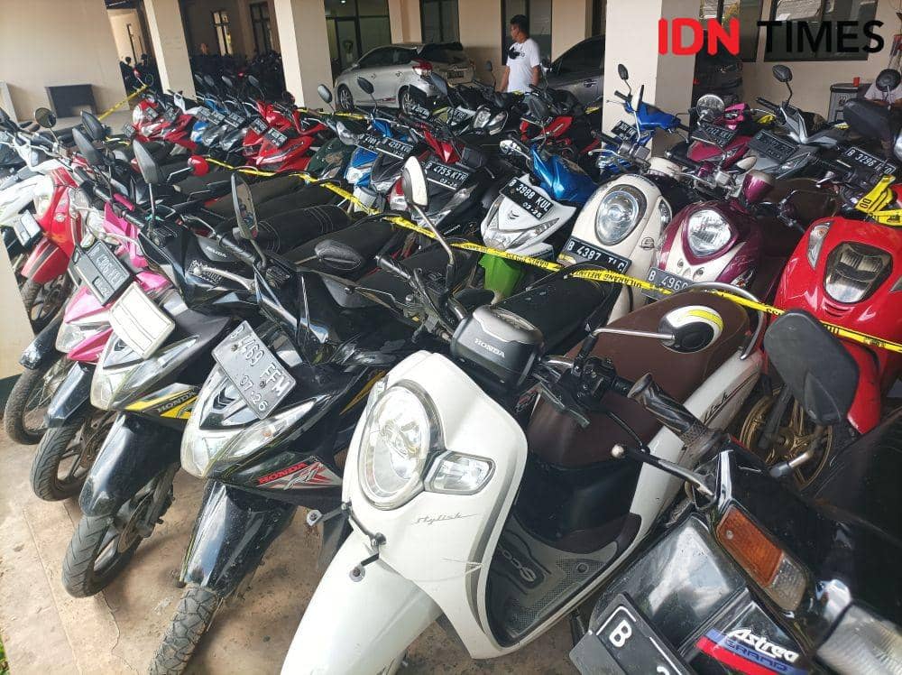 Polisi amankan puluhan motor milik remaja ingin Tawuran. (IDN Times/Imam Faishal)