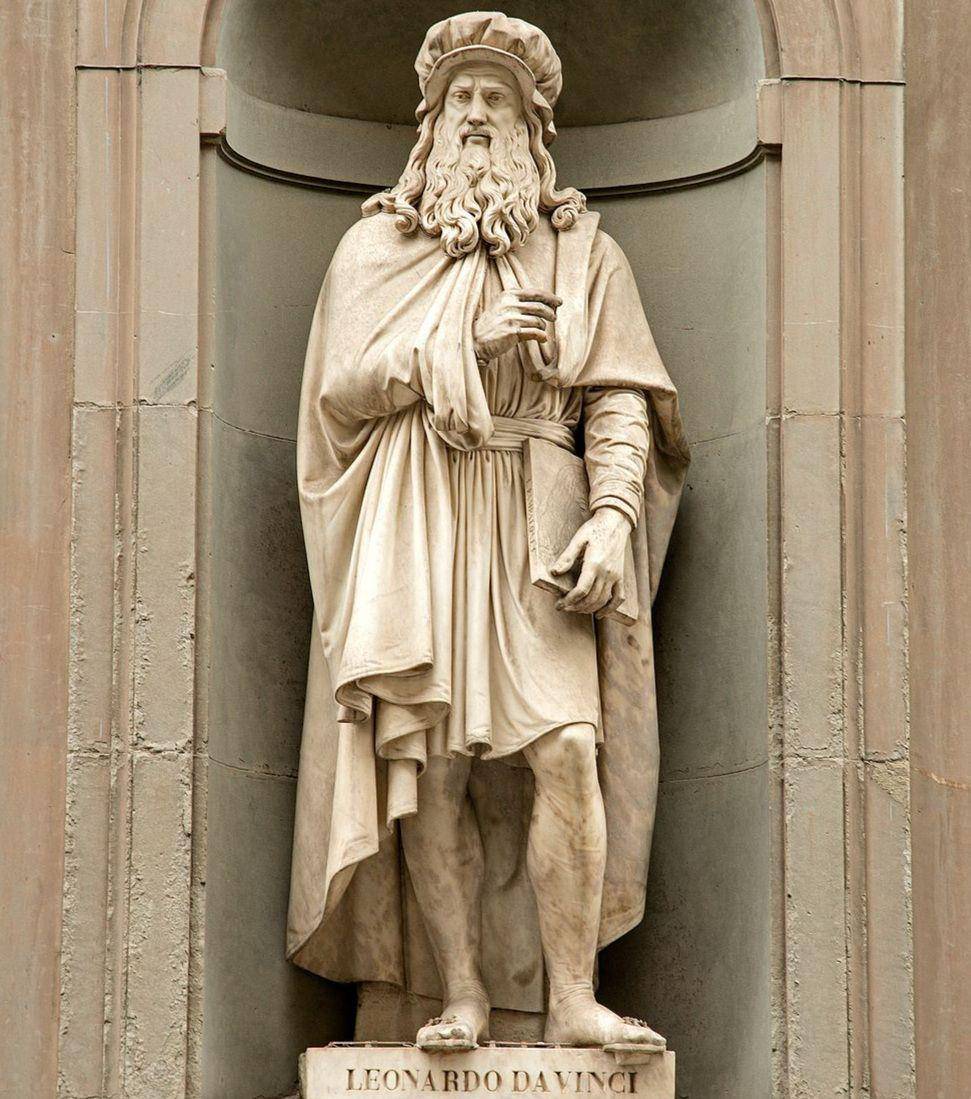 patung Leonardo da Vinci oleh Luigi Pampaloni (commons.wikimedia.org/Peter K Burian)