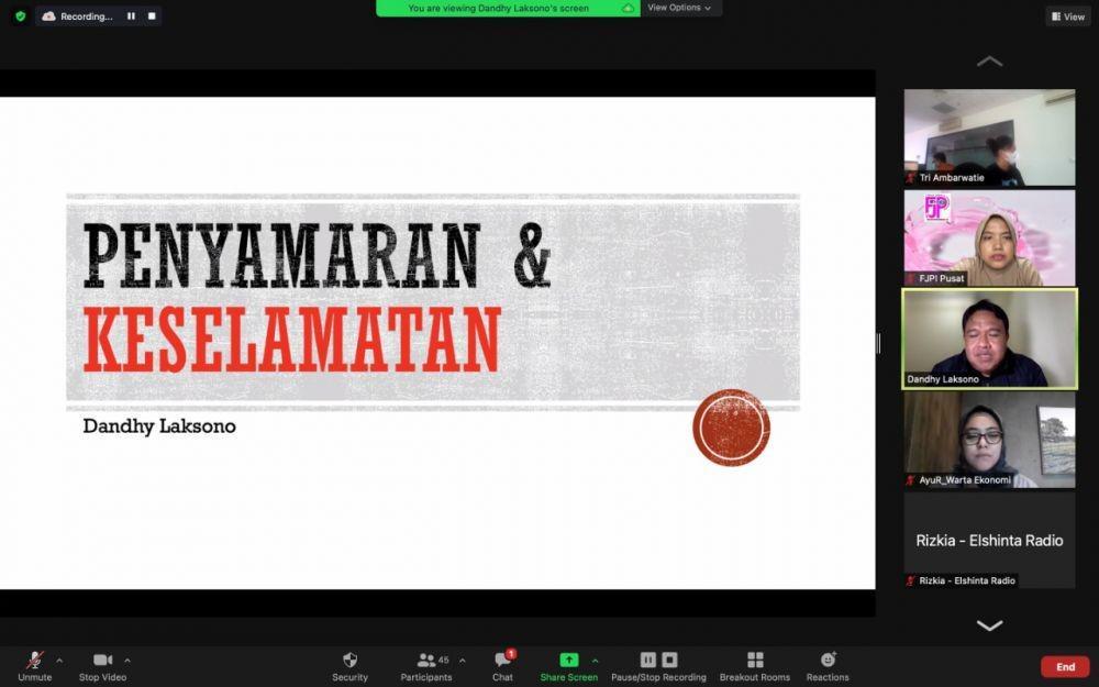 40 Jurnalis Perempuan Dilatih Liputan Investigasi oleh Dandhy Laksono