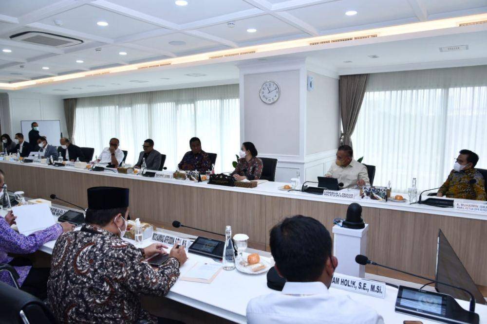 Suasana audiensi DPR RI bersama KPU di Senayan, Jakarta, Senin (6/6/2022). (dok. DPR RI)