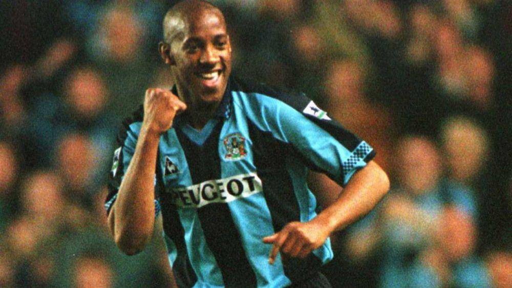 potret Dion Dublin berseragam Coventry City (ccfc.co.uk)