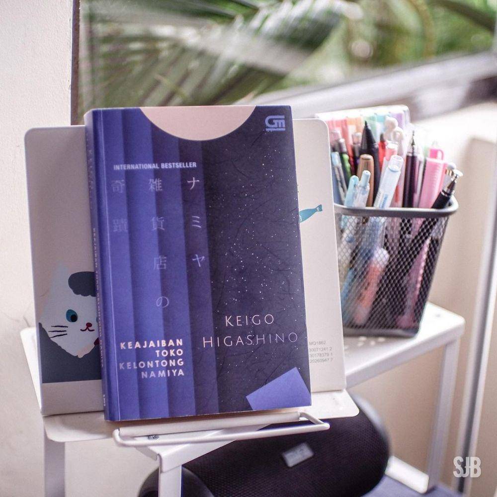 Keajaiban Toko Kelontong Namiya (instagram.com/whatbtsreads)
