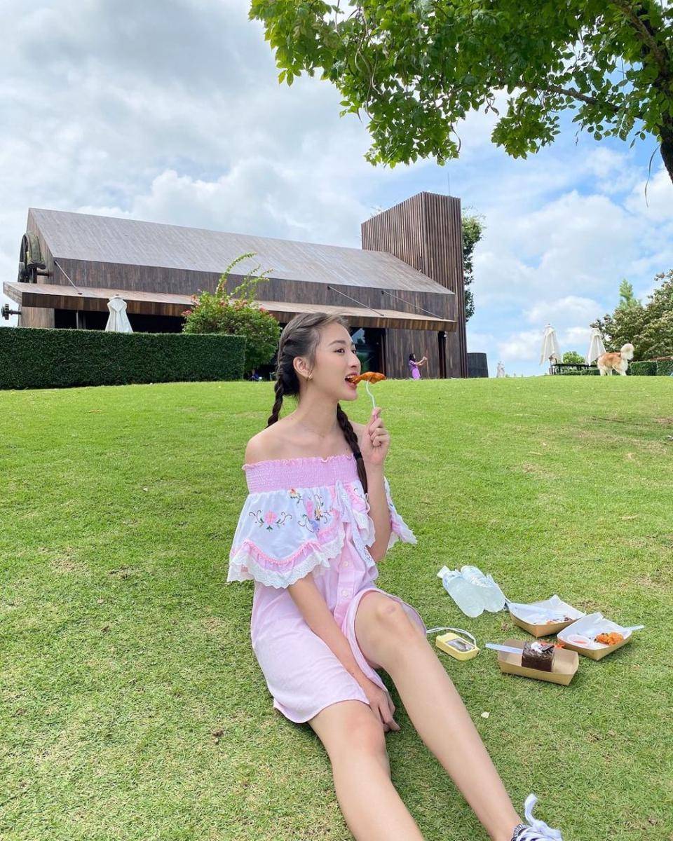 View Benyapa (instagram.com/view.benyapa)
