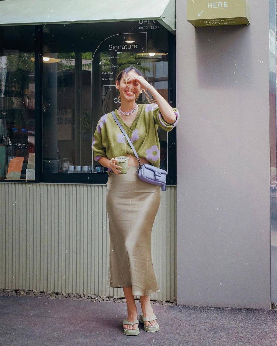inspirasi OOTD hangout ala Conchita Caroline (instagram.com/conchizzlin)