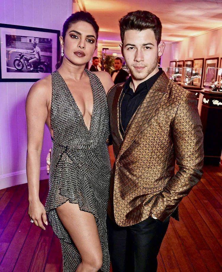 Priyanka Chopra & Nick Jonas (https://www.instagram.com/priyankachopra/)