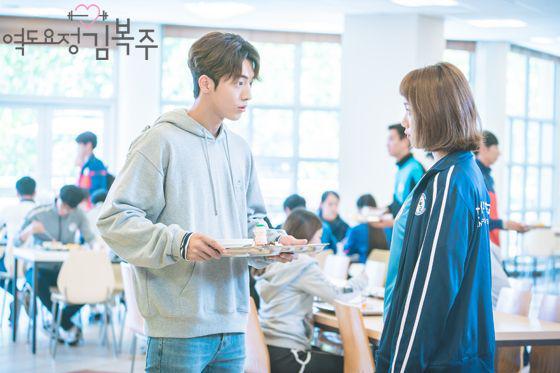 5 Pasangan Karakter Utama Drama Korea yang Masih Mahasiswa