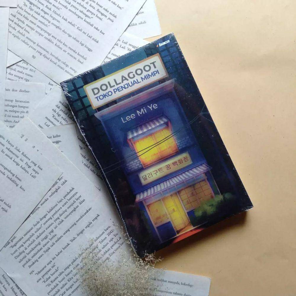 Dollagoot: Toko Penjual Mimpi (instagram.com/racco.online_bookshop)