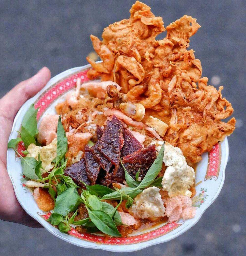 nasi ulam (instagram.com/henjiwong)