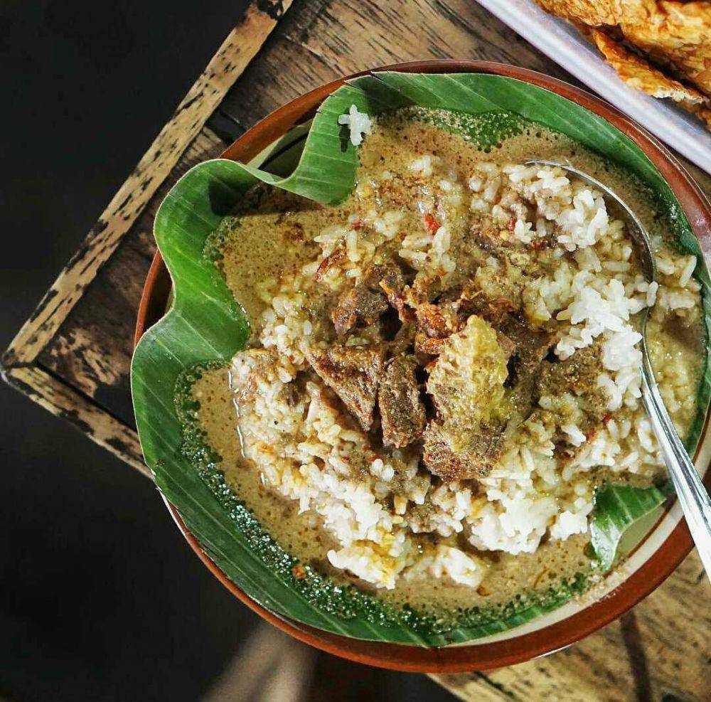 nasi gandul (instagram.com/kyirfano)