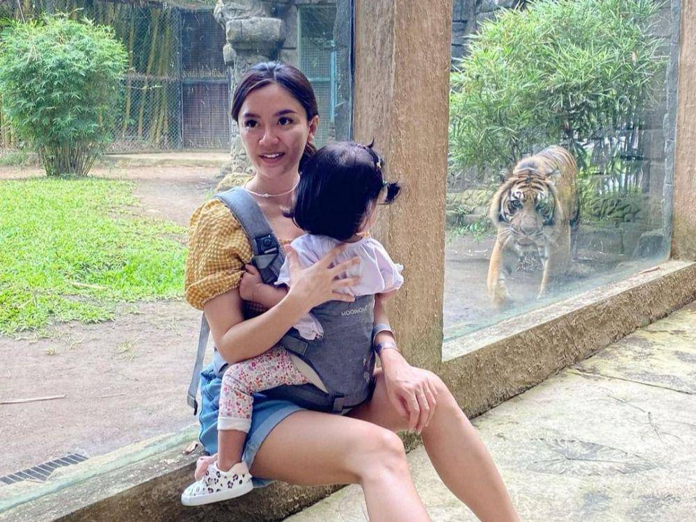 Gwen Priscilla dan anak (instagram.com/gwenpriscilla)