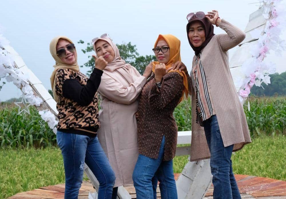Destinasi Wisata dan Cafe Taman Pesona Khayangan Desa Pucangan, Kecamatan Montong, Kabupaten Tuban. IDN Times/Imron