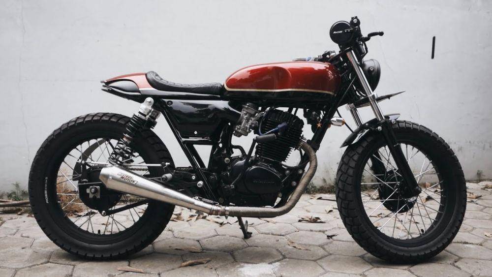 ilustrasi motor Honda CB 100 (youtube.com/alitt susanto)