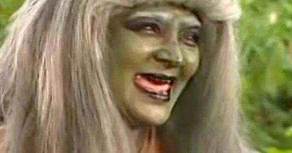 Mak lampir dengan tawa khasnya ( Dok. Indosiar / Misteri Gunung Merapi )