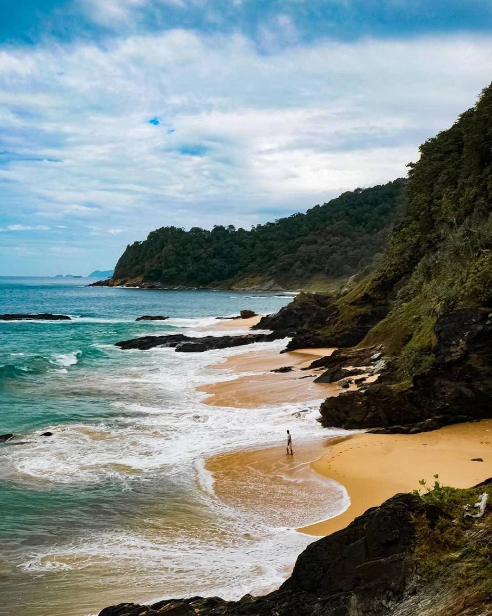 Pantai Lange (instagram.com/aldidelfiyan_)