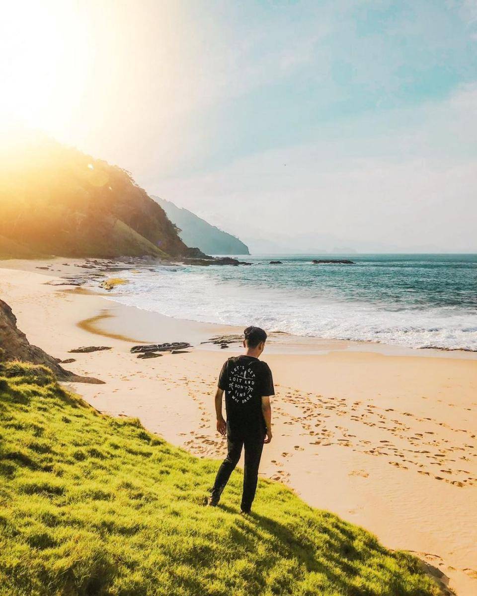 Pantai Lange (instagram.com/ujung.pulau)