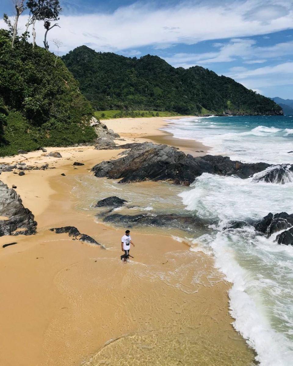 Pantai Lange (instagram.com/supriadi_032)