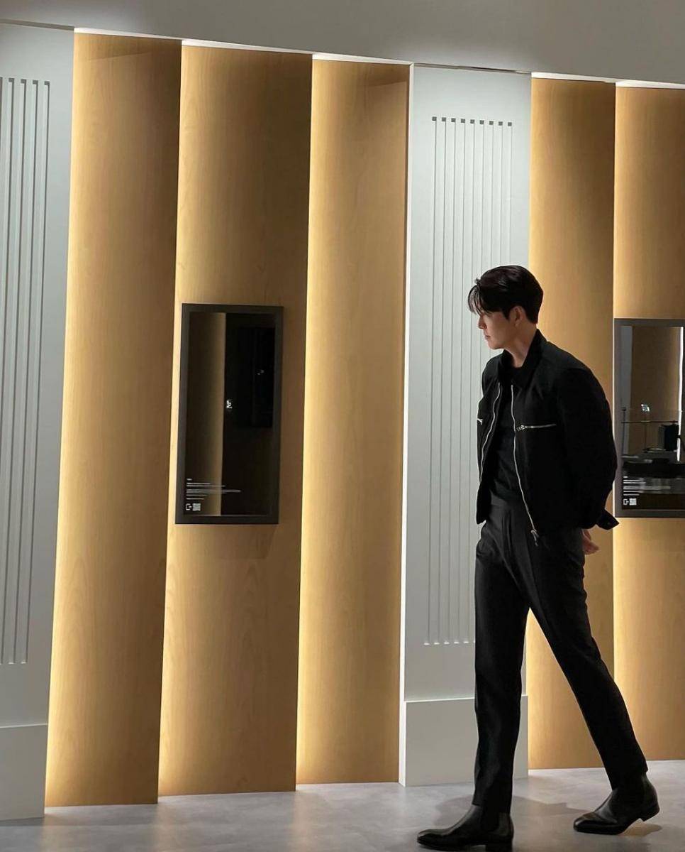 OOTD ngedate ala Kim Woo Bin (instagram.com/____kimwoobin)