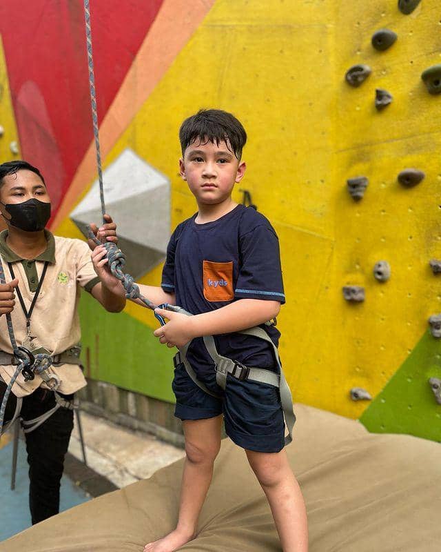 Rafathar Malik Ahmad (instagram.com/shela_lala96)